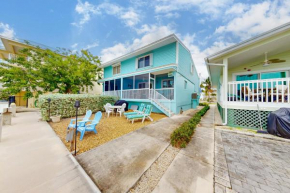 Palm Breeze Retreat 320 & 330